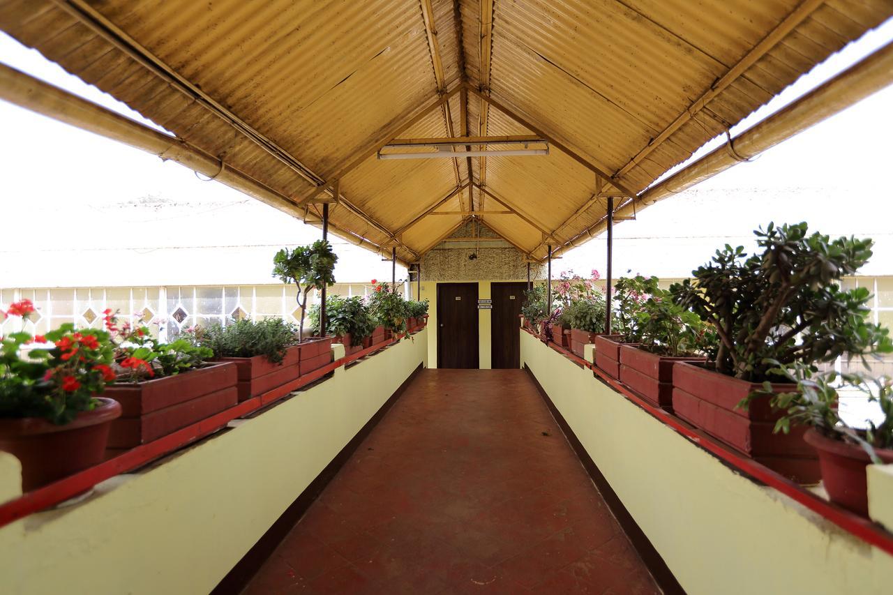 Hotel Charring Cross Ooty Eksteriør billede