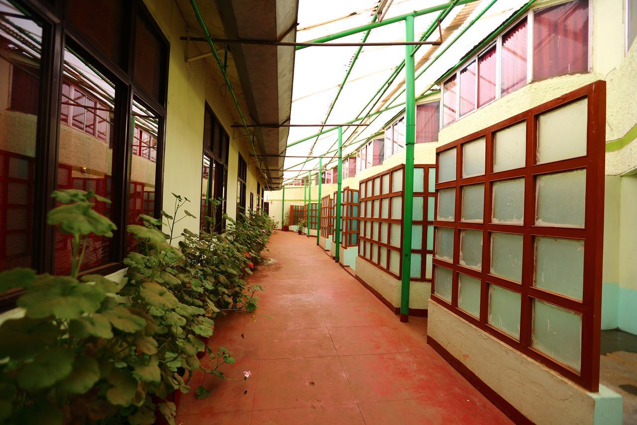 Hotel Charring Cross Ooty Eksteriør billede