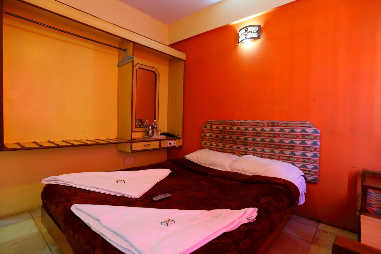 Hotel Charring Cross Ooty Eksteriør billede